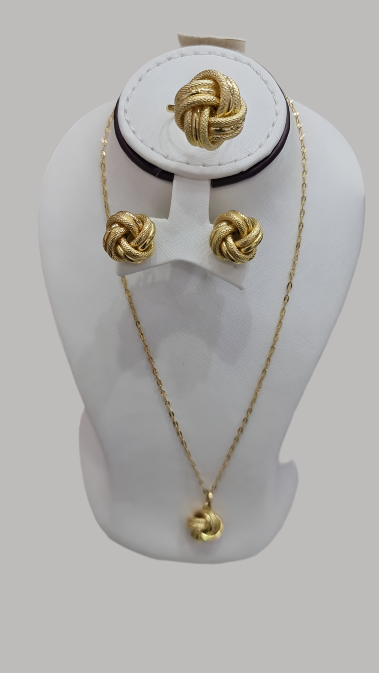 Gold Jewelry Set
